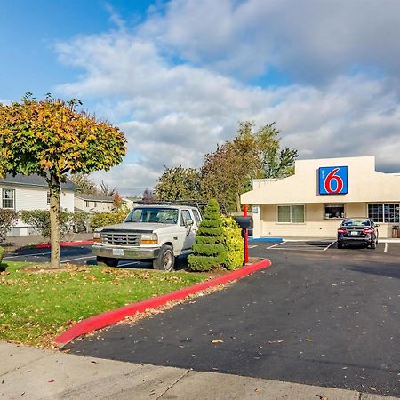 Motel 6-Portland, Or - Грешем Екстер'єр фото