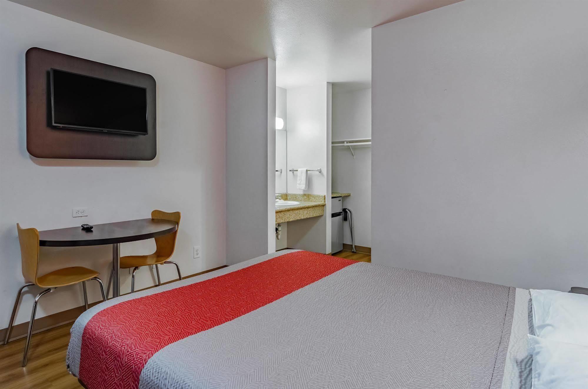 Motel 6-Portland, Or - Грешем Екстер'єр фото