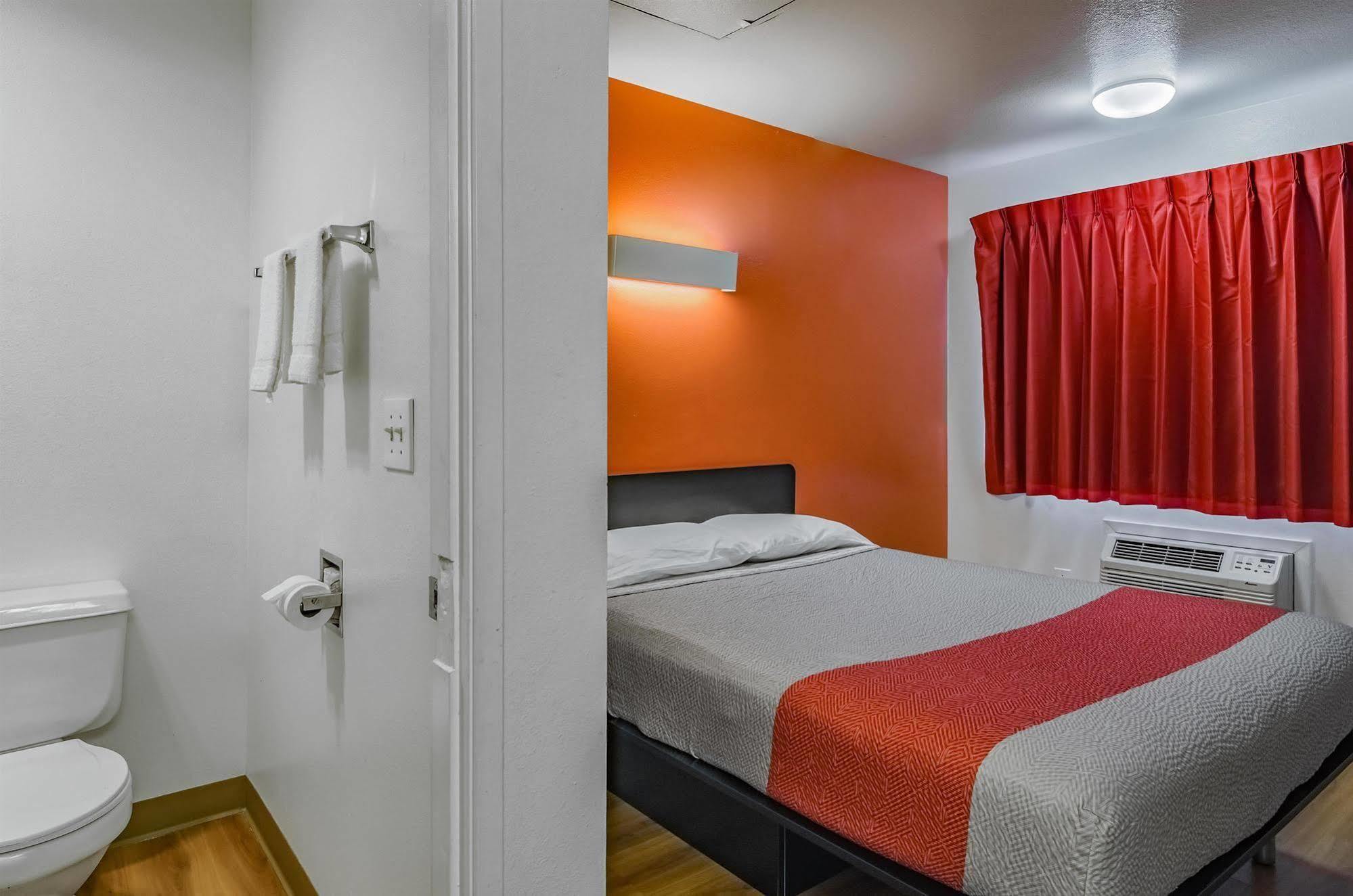 Motel 6-Portland, Or - Грешем Екстер'єр фото