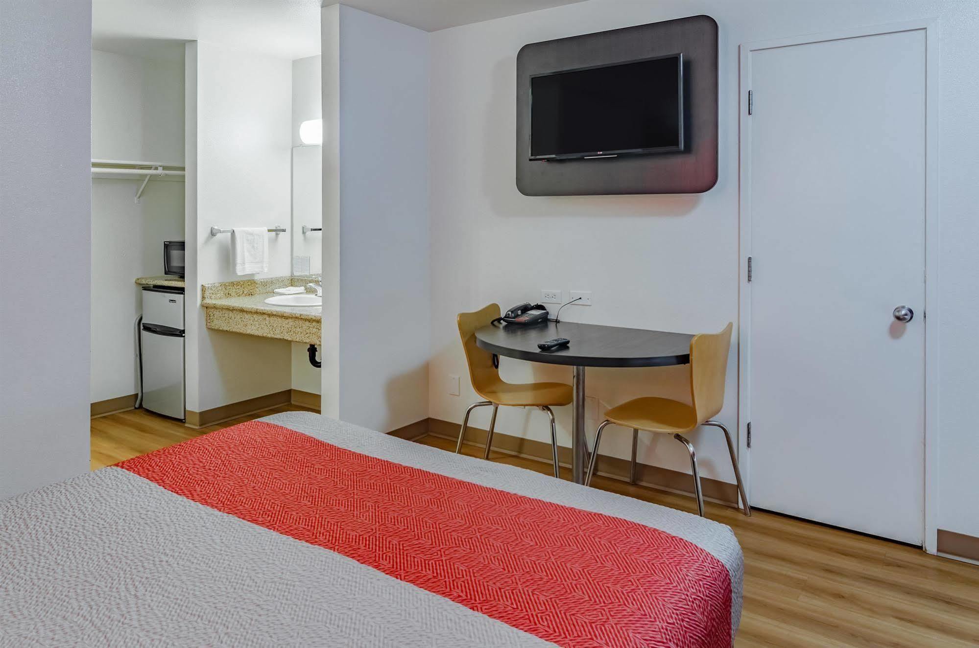 Motel 6-Portland, Or - Грешем Екстер'єр фото