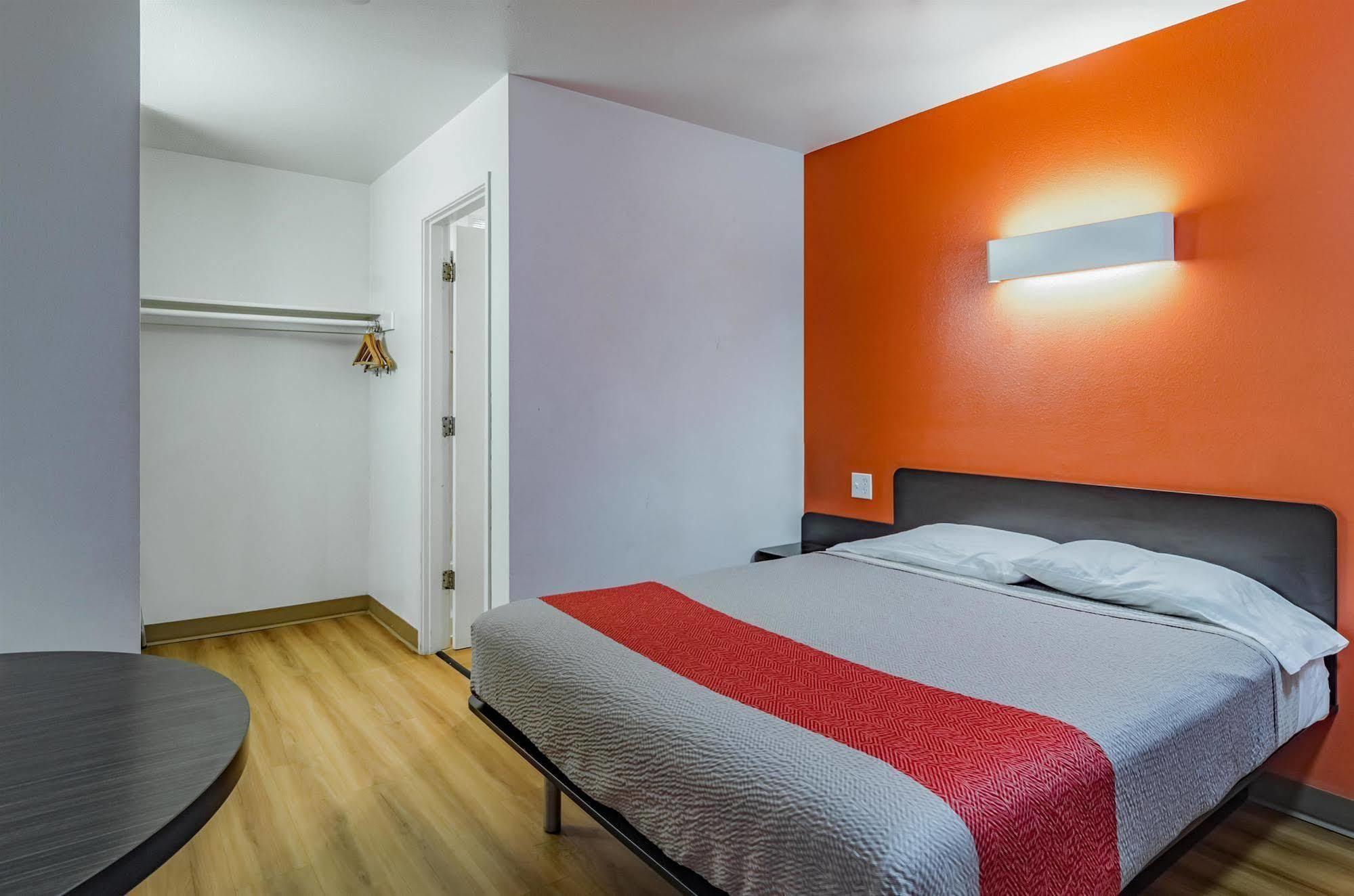 Motel 6-Portland, Or - Грешем Екстер'єр фото