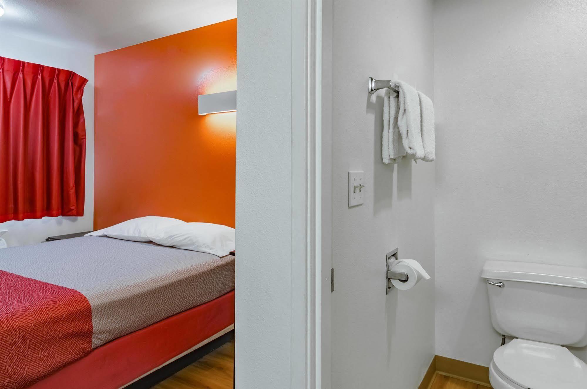 Motel 6-Portland, Or - Грешем Екстер'єр фото